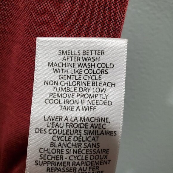 Travis Mathew Polo Shirt Mens XL Burgundy Red Chambray Golf Casual Short Sleeve - Picture 10 of 13